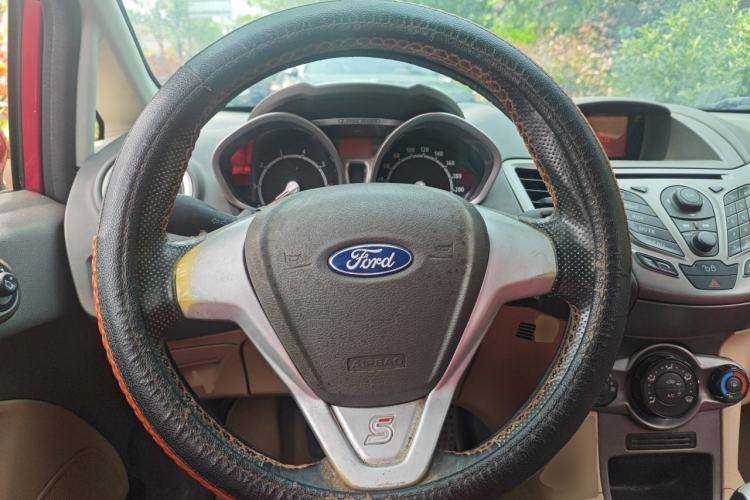 Used Ford Fiesta 2012 Hatchback 1.5L Manual Dynamic Limited Edition
