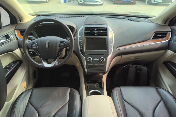 Used Lincoln MKC 2014 2.0T Two-Wheel-Drive Luxury Edition
