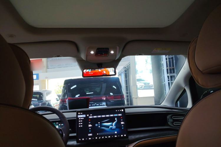 Used Denza D9 2024 DM-i 1050 Luxury Model