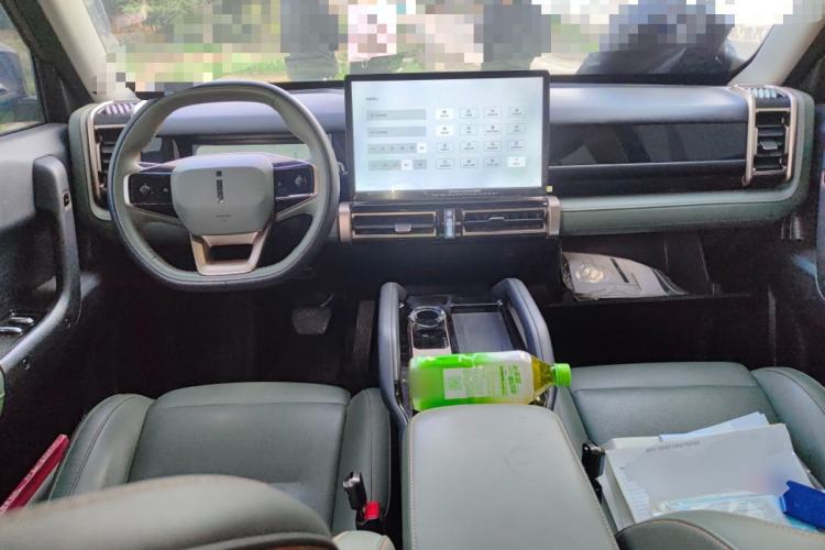 Used iCAR 03 2024 501km Four-wheel Drive Long-Range Advanced Version Center Console