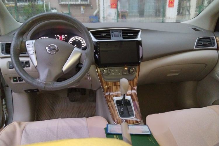 Used Nissan Sylphy 2014 1.6XV CVT Deluxe Edition Interior 2