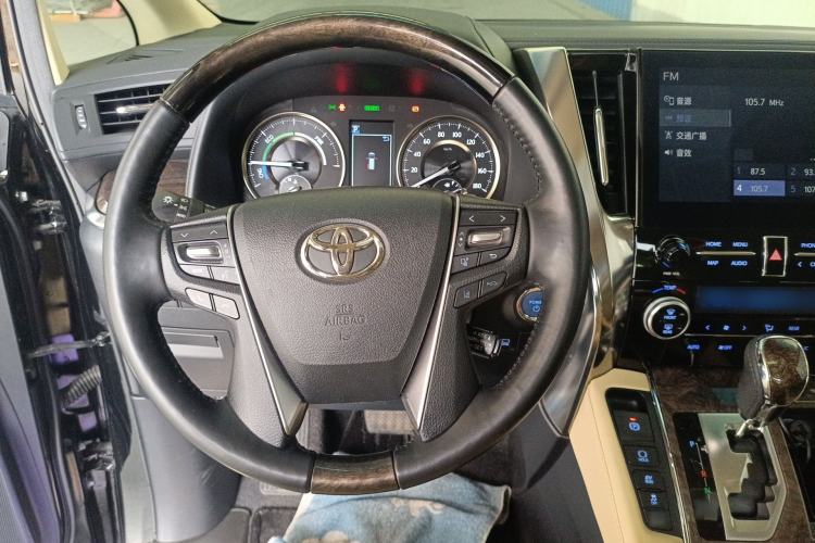 Used Toyota Alphard 2023 Dual-Motor 2.5L Premium Golden Edition
