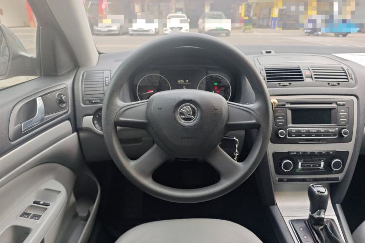Used Skoda Octavia 2014 1.6L Automatic Yijun Edition
