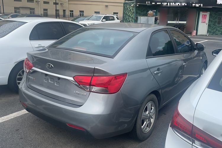 Used Kia Forte 2014 1.6L MT GL
