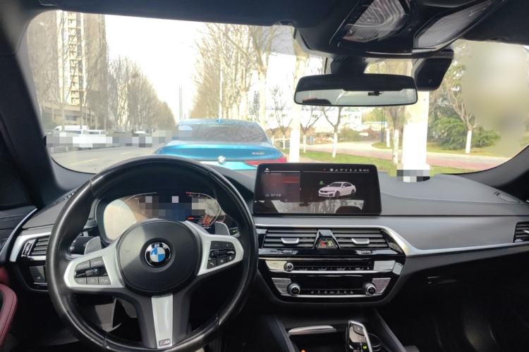 Used BMW 5 Series 2022 Restyled 530Li Leading Edition M Sport Package Interior 2