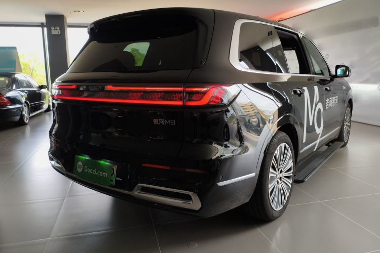 Used Geely Galaxy M9 2025 Model 210km Four-Wheel-Drive Leading Edition Rear Right 45 Deg