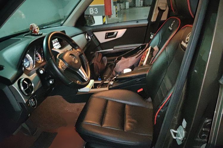 Used Mercedes-Benz GLK-Class 2013 GLK 300 4MATIC Dynamic Sunroof Model