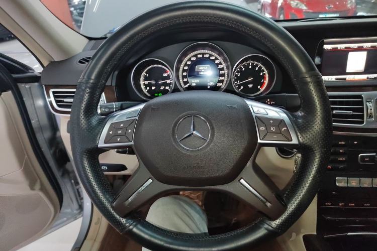 Used Mercedes-Benz E-Class 2014 Facelifted E 260 L Luxury Edition
