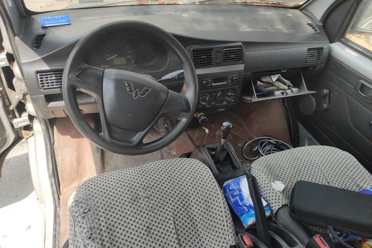 Used Wuling Rongguang 2012 1.5L Extended Basic Version
