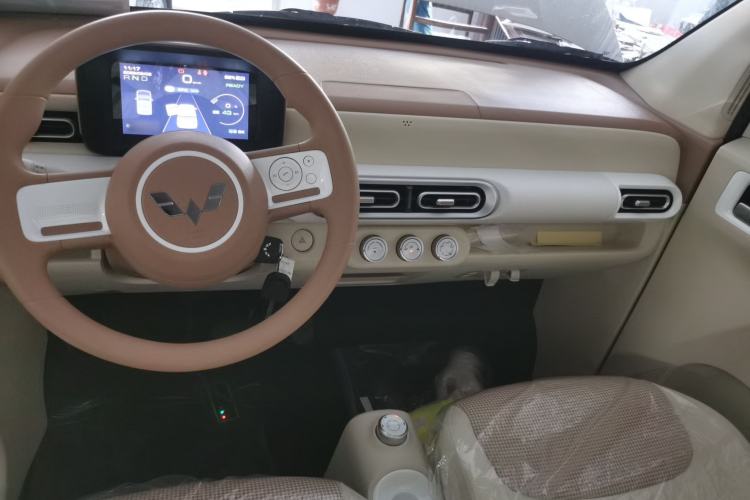 Used Wuling Hongguang MINIEV 2024 3rd Generation 215km Youth Edition