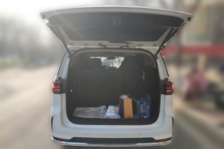 Used Roewe iMAX8 2021 400TGI Supreme Series Prestige Edition
