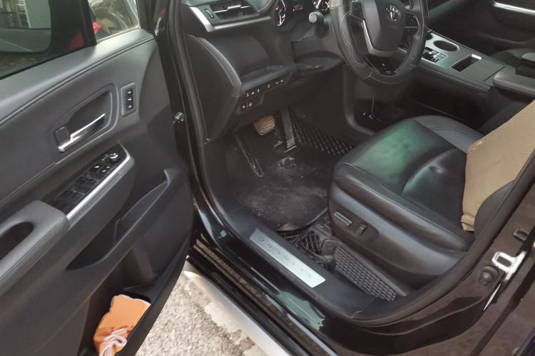 Used Toyota Granvia 2023 2.5L Hybrid Flagship VIP Edition Driver Seat