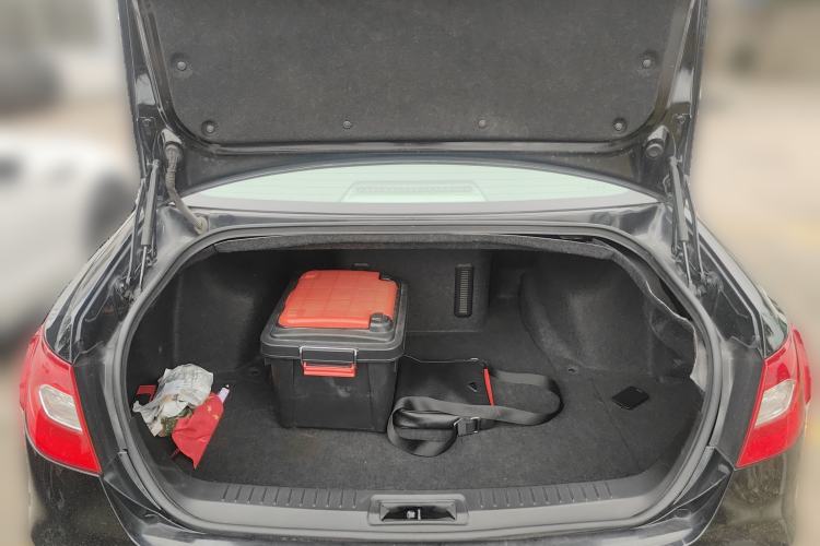 Used Hongqi H7 2013 2.0T Luxury Model
