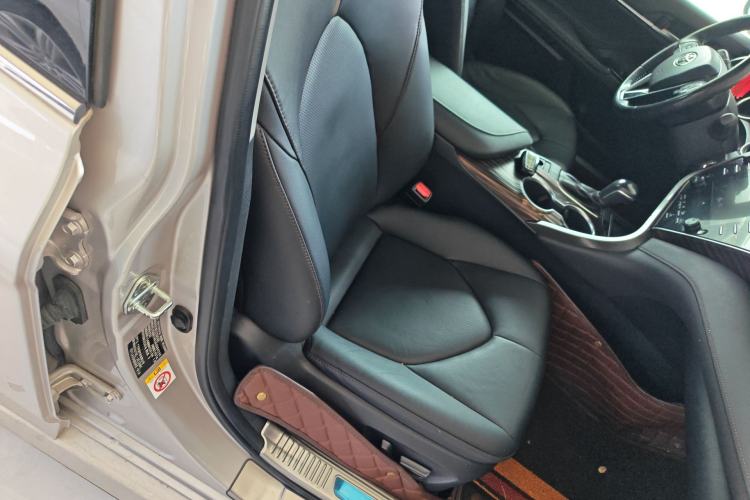 Used Toyota Camry 2018 2.5G Luxury Edition Right Front Seat