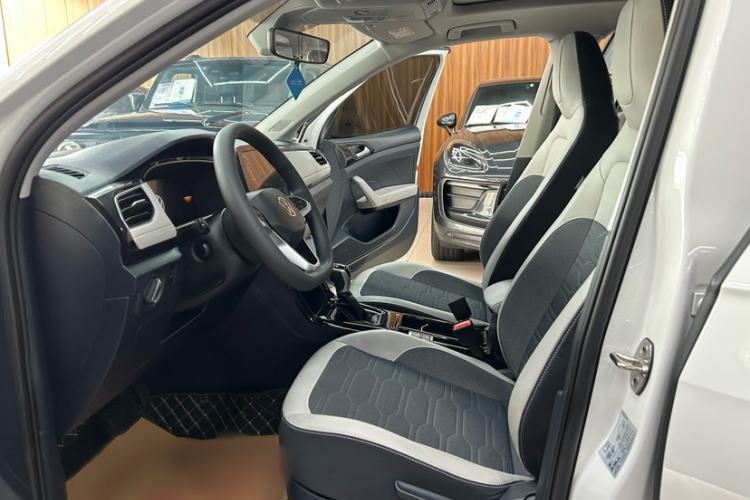 Used Volkswagen Tharu 2025 New Sharp 1.5L Ambitious Edition Interior 5