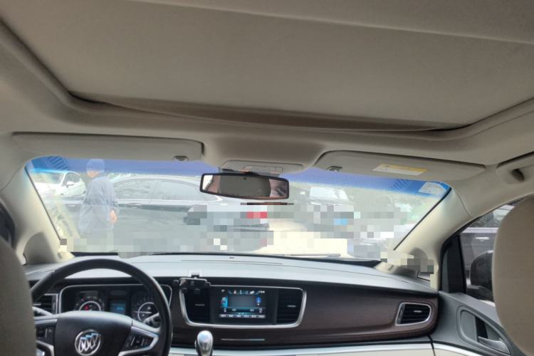 Used Buick GL8 2018 28T Luxury Model China VI Standard Headliner
