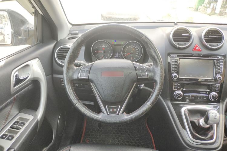 Used Haval H6 2015 Upgraded Model 1.5T Manual Two-Wheel Drive Elite Version