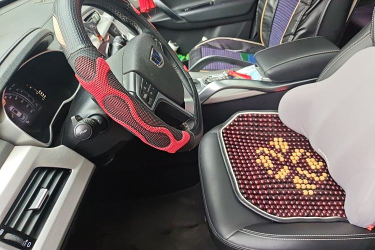 Used Geely Auto Emgrand X7 Sport 2018 1.8TD Automatic Two-Wheel Drive Smart Connect 4G Internet Edition