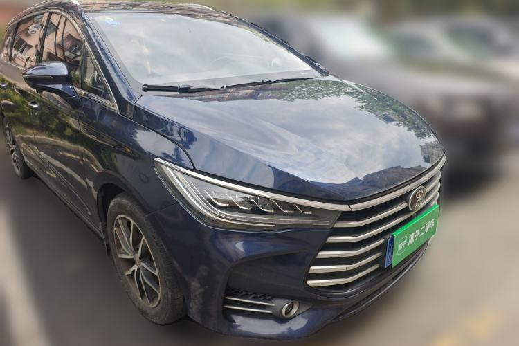 Used BYD Song MAX 2017 1.5T Automatic Smart Connect Elite 7-Seater Front Right 45 Deg