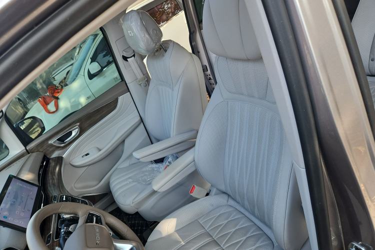 Used Roewe iMAX8 2023 400TGI Comfort Edition
