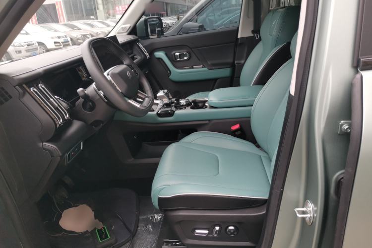 Used JETOUR Freelander 2025 2.0TD Automatic XWD Conqueror Left Front Seat