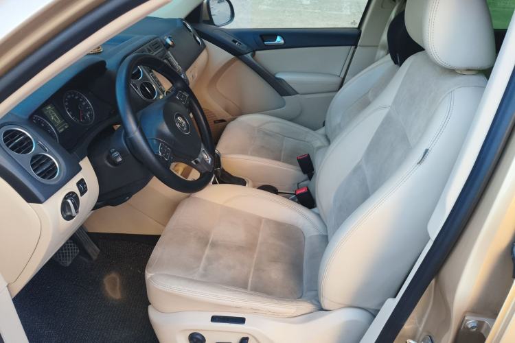 Used Volkswagen Tiguan 2012 2.0 TSI Automatic All-Wheel Drive Flagship Edition Left Front Seat