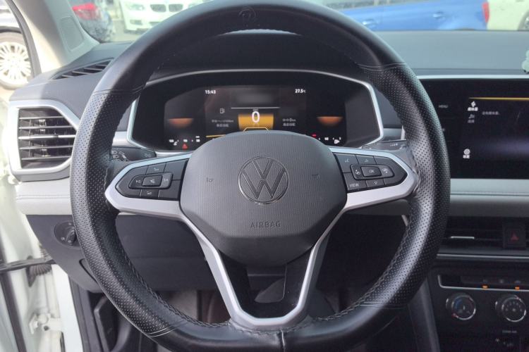 Used Volkswagen Tharu 2023 300TSI Two-Wheel-Drive Crescent Edition
