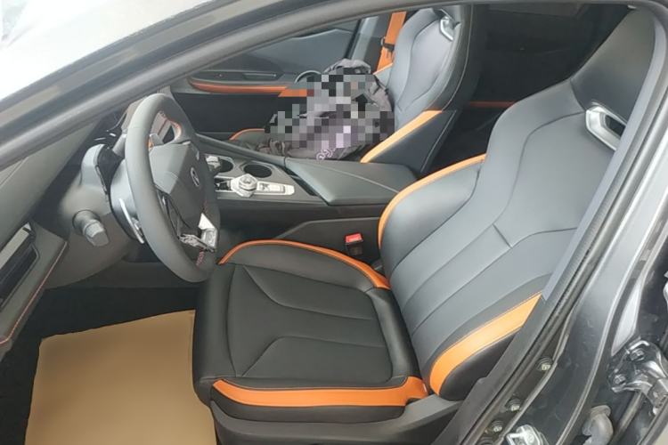 Used CHANGAN UNI-V 2024 1.5T High-Energy Version Driver Seat