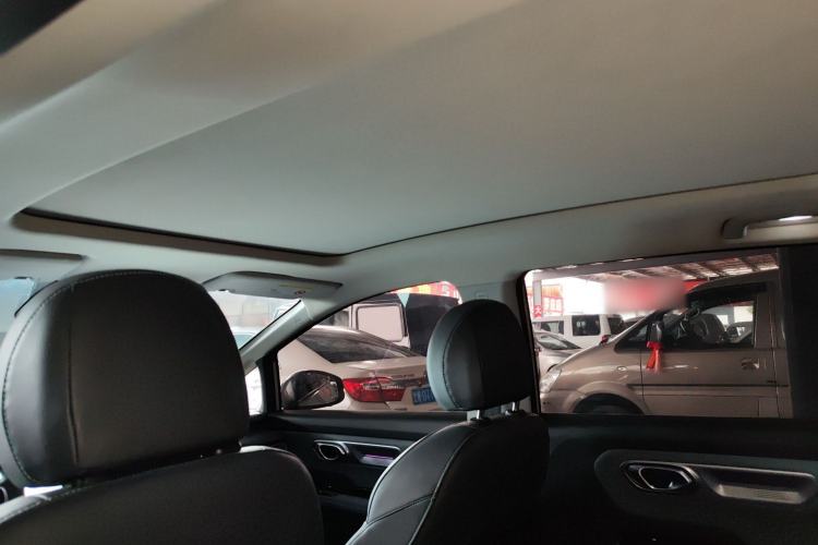 Used AION Y 2022 Plus 70 Tech Edition