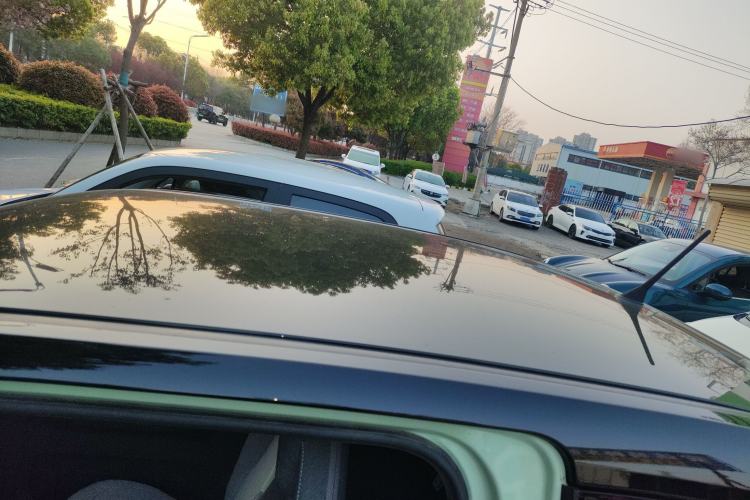 Used Wuling Hongguang MINIEV 2021 Macaron Fashion Model Lithium Iron Phosphate Roof