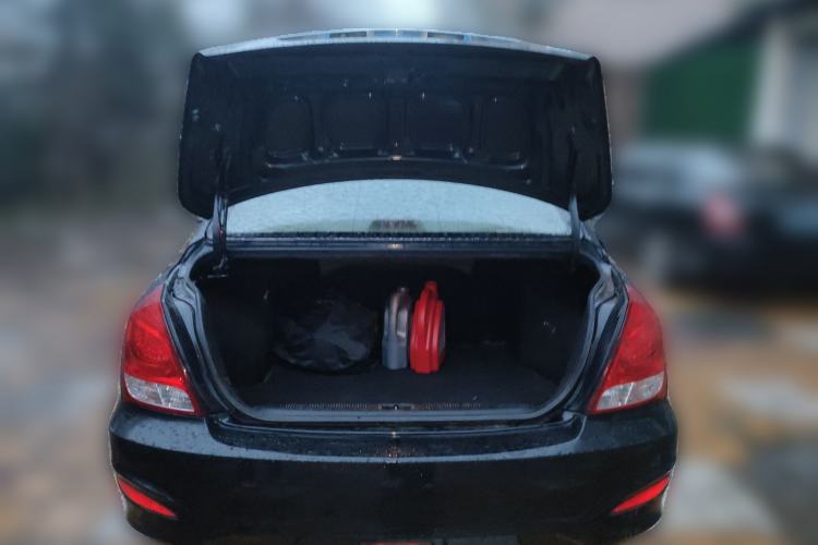 Used Hyundai Elantra 2011 1.6L Manual Comfort Version
