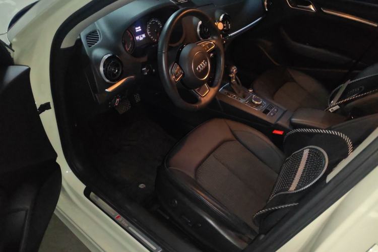 Used Audi A3 2014 Limousine 40 TFSI S line Comfort Model Left Front Seat