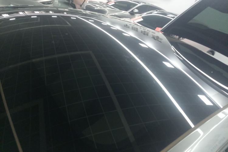 Used Tesla Model Y 2025 Rear-Wheel-Drive Version Roof