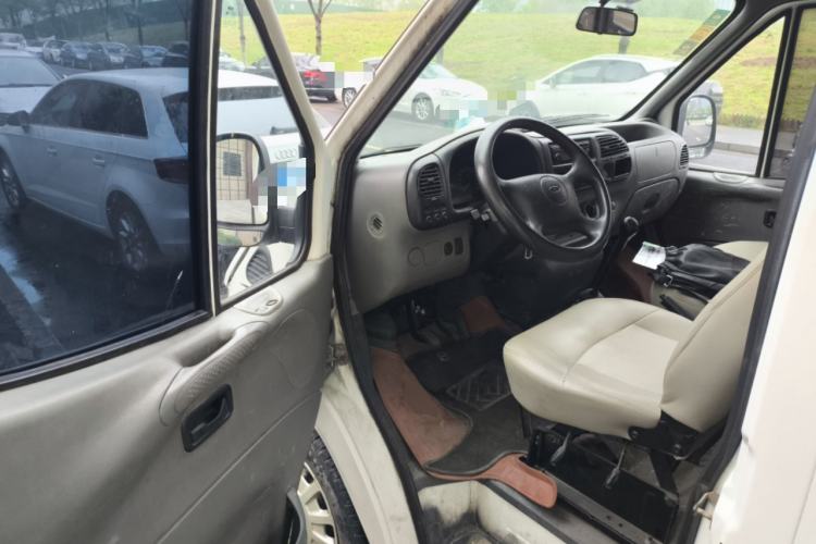 Used Ford Classic Transit 2009 2.4L Gasoline Multi-Function Short Wheelbase Mid-Roof 4G64S4N Driver Seat