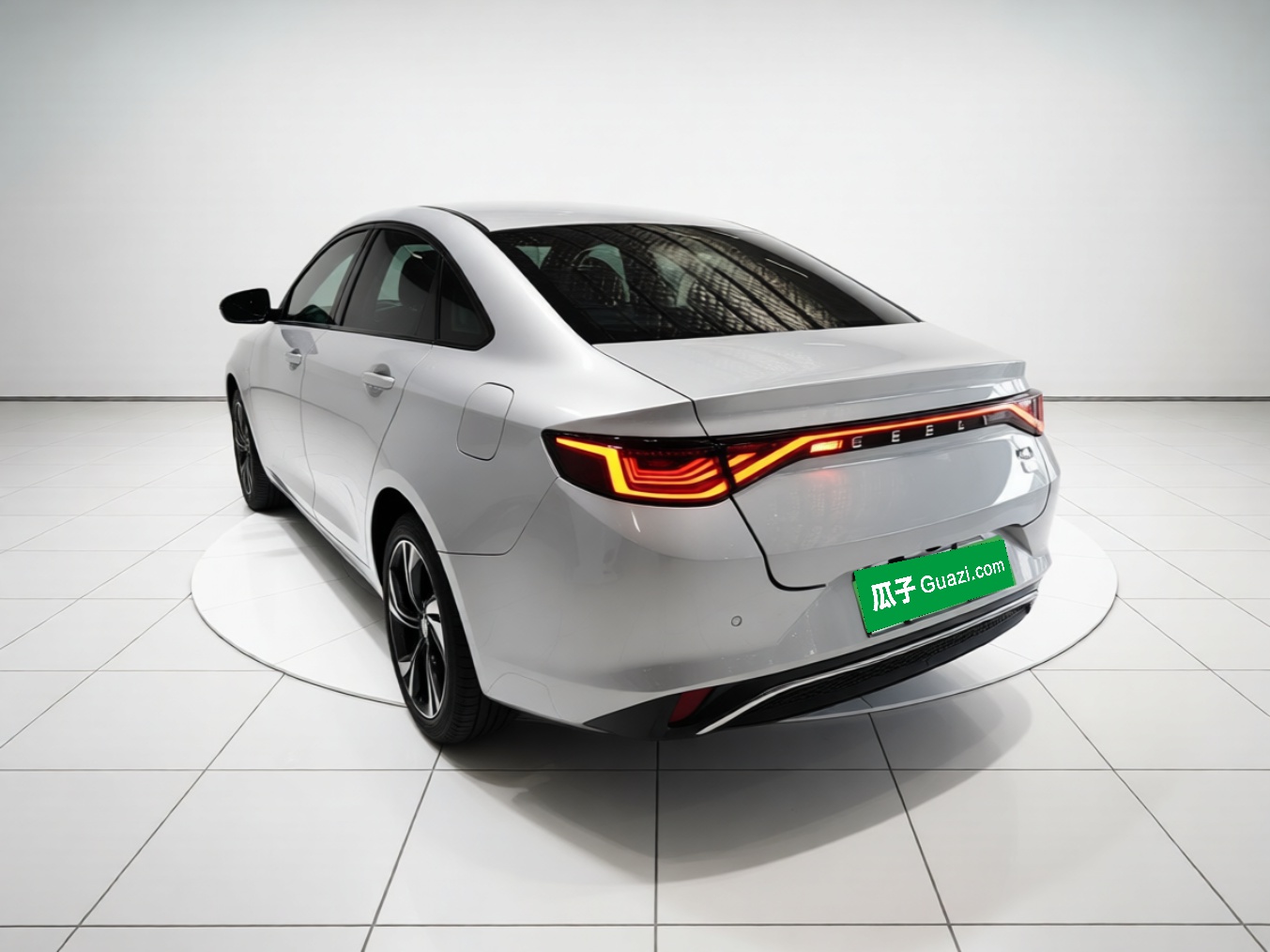 Geely Auto Emgrand L HiP 2022 1.5TD-DHT Pro 100KM Super Swift — снимка 4