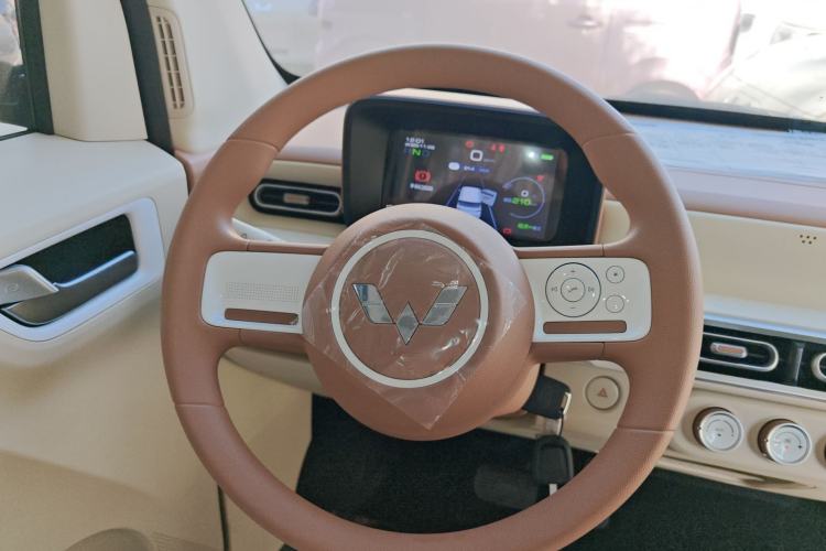 Used Wuling Hongguang MINIEV 2024 3rd Generation 215km Youth Edition