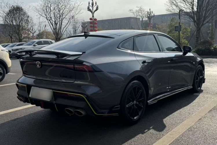 Used Changan UNI-V 2022 2.0T Leading-Speed Edition
