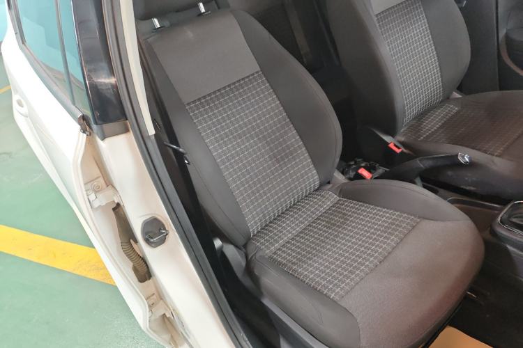 Used Volkswagen Polo 2016 1.6L Automatic Comfort Model
