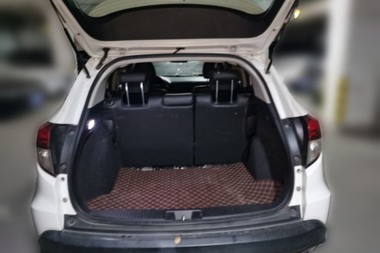 Used Honda Vezel 2019 1.5L CVT Luxury Model China V Trunk