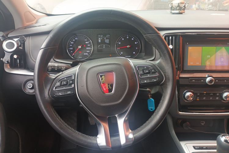 Used Roewe i6 2017 16T Manual Luxury Edition
