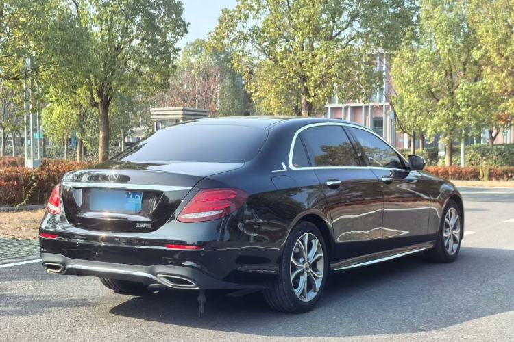 Used Mercedes-Benz E-Class 2020 E 300 L Sporty and Stylish Model Exterior 5