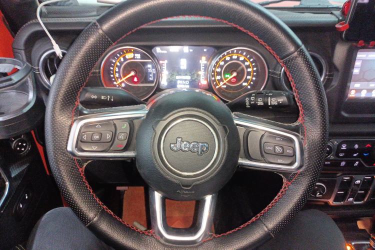 Used Jeep Wrangler 2018 2.0T Sahara Four-Door Edition