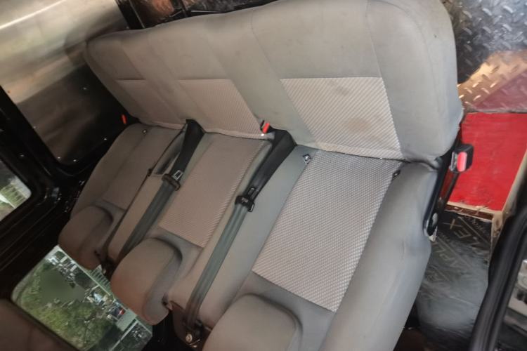 Used Ford Transit 2019 2.0T Diesel Multi-Purpose Commercial Vehicle Short Wheelbase Low Roof 6-Seater China VI Standard
