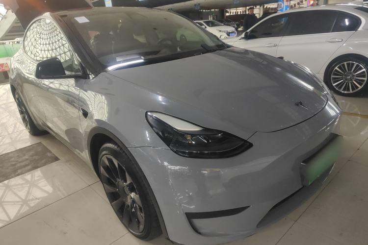 Used Tesla Model Y 2022 Rear-Wheel-Drive Version
