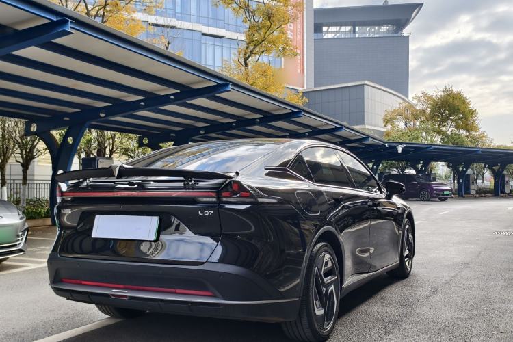 Used Deepal L07 2025 530 Ultra Qiankun Intelligent Driving ADS SE Pure Electric Version
