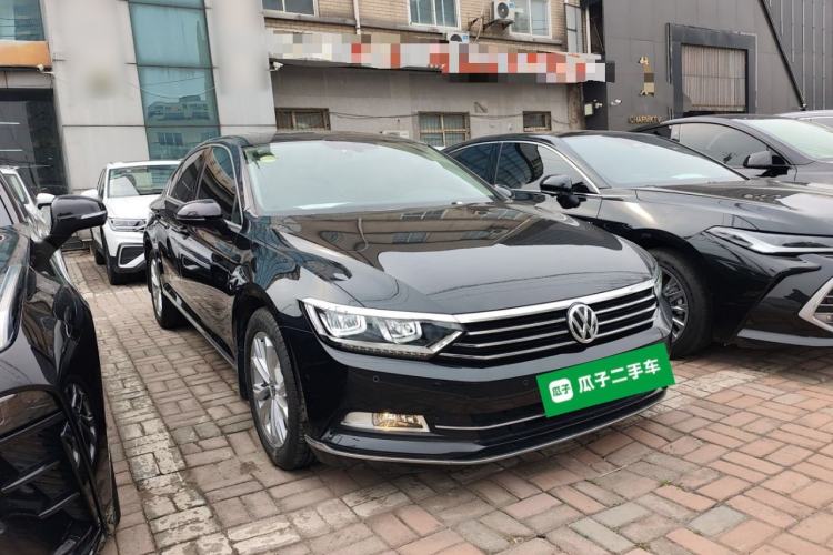 Used Volkswagen Magotan 2019 330TSI DSG Luxury Version China VI Standard Front Right 45 Deg