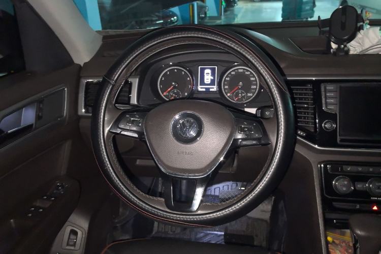 Used Volkswagen Teramont 2017 330TSI Two-Wheel-Drive Luxury Edition
