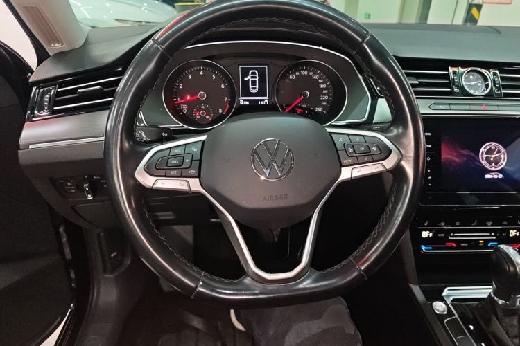 Used Volkswagen Magotan 2020 330TSI DSG Luxury Edition Steering Wheel