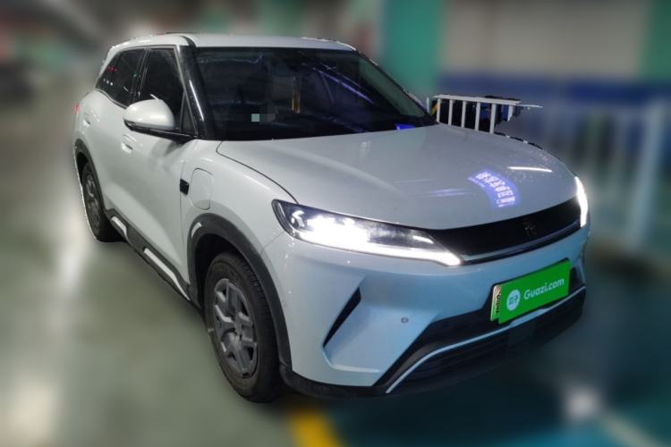 Used BYD Yuan UP 2025 Intelligent Driving Version 401 KM Dynamic Edition Exterior 2