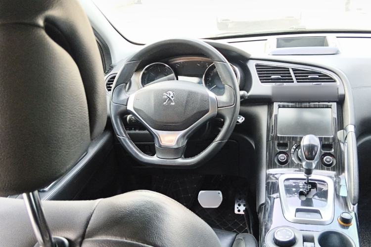 Used Peugeot 3008 2015 1.6THP Automatic Prestige Edition Steering Wheel